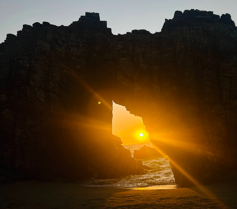 Pôr do sol na pedra furada, Jericoacoara - CE