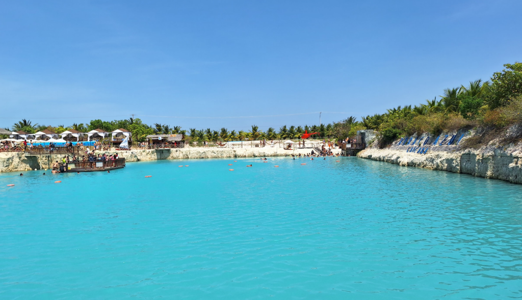 Buraco Azul Caiçara